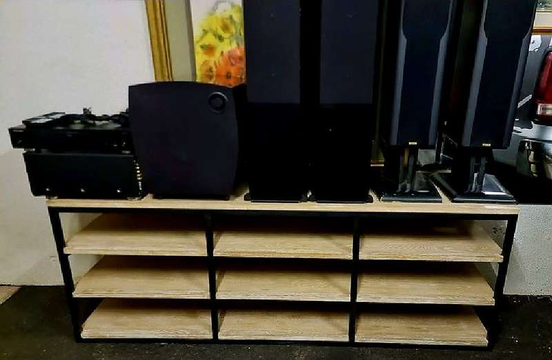 Sound Structures Style AV Stand