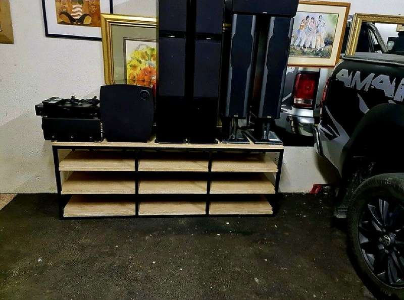Sound Structures Style AV Stand