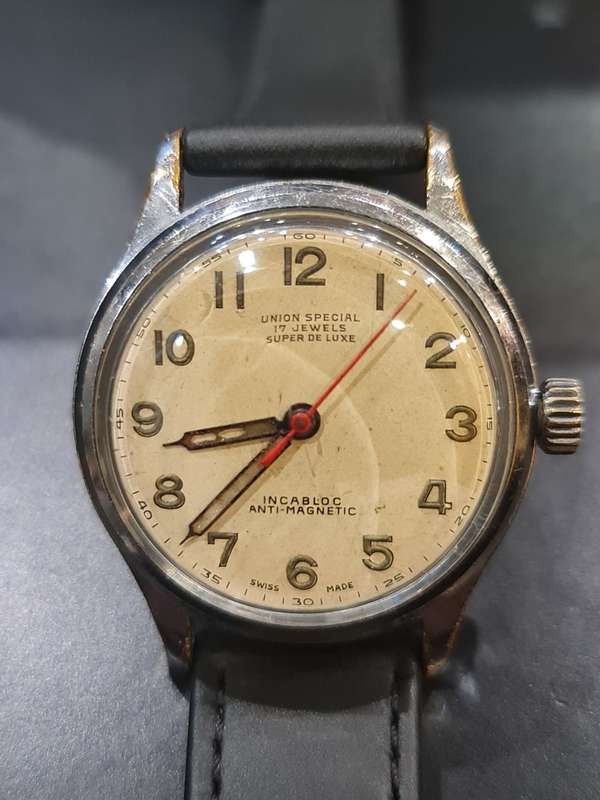 Union Special 17 Jewels Super Deluxe Incabloc Antimagnetic 1960`s Watch