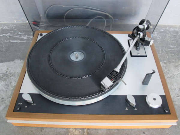 Thorens TD160 Belt Drive Turntable