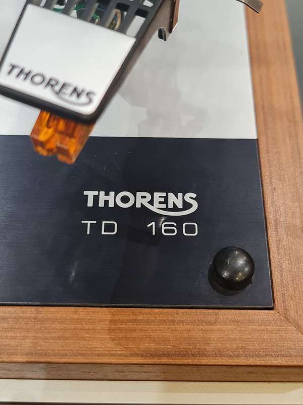 Thorens TD160 Belt Drive Turntable and LPs
