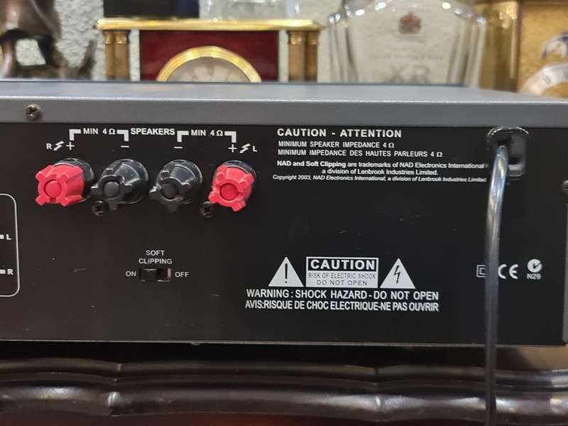 NAD C320BEE Integrated Stereo Amplifier and NAD C521BEE Compact CD Player