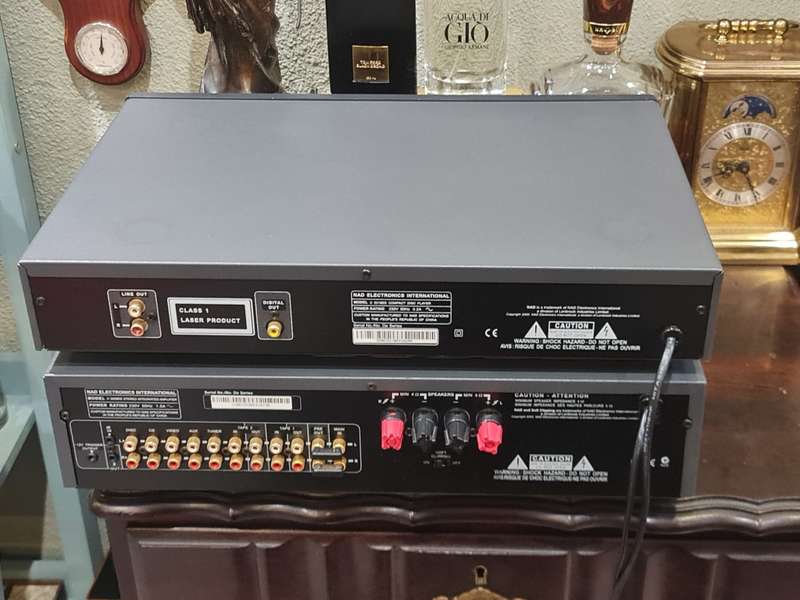 NAD C320BEE Integrated Stereo Amplifier and NAD C521BEE Compact CD Player