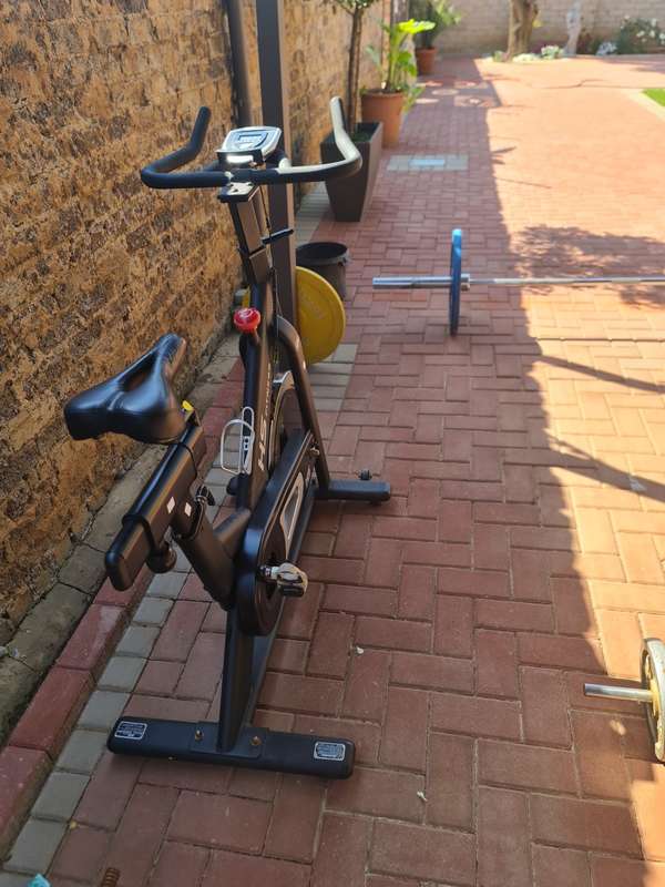 HS S1 Indoor Fitness Bike