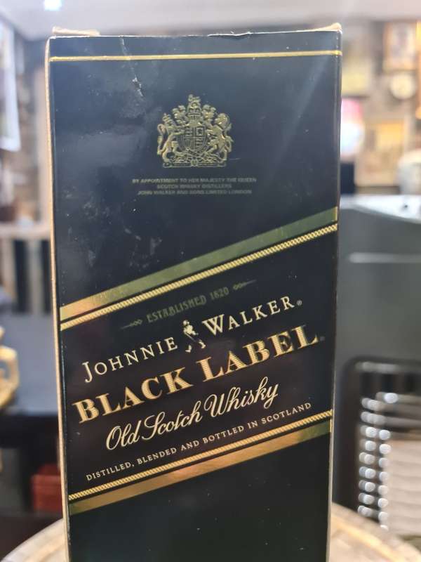 Johnnie Walker Black Label 12 Year Old Extra Special - 1980