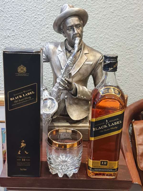 Vintage Johnnie Walker Black Label 12 Year Old