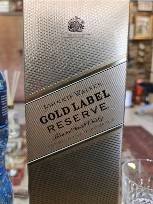 Johnnie Walker Gold Label Reserve