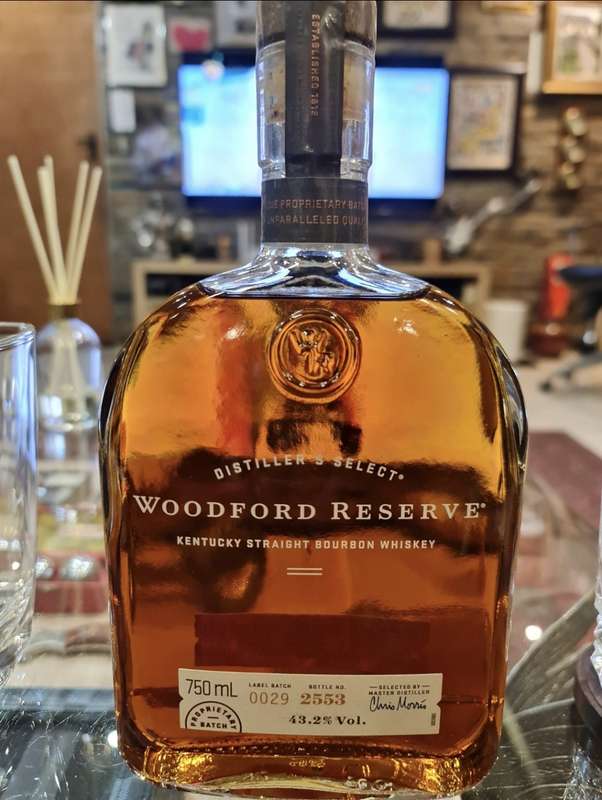 Bourbon Distiller`s Select Kentucky Straight Bourbon Whiskey