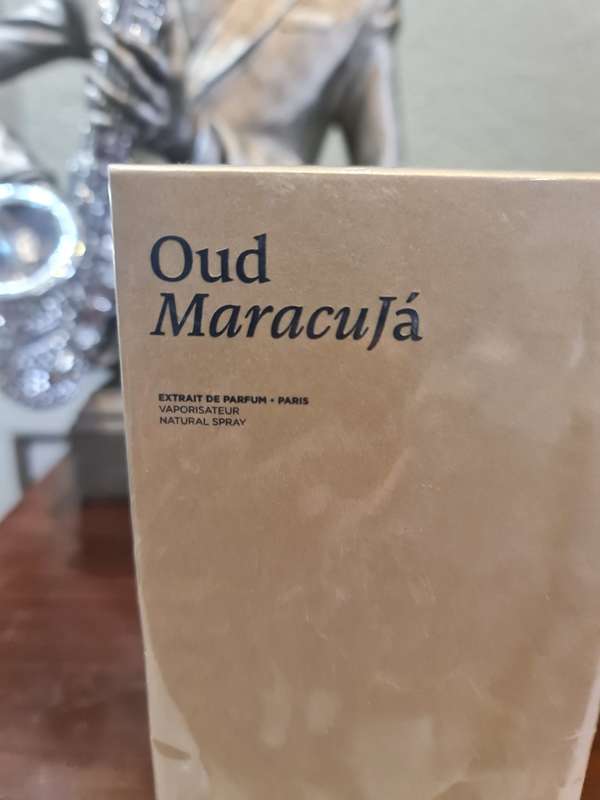 Maison Crivelli Oud Maracuja Extrait de Parfum