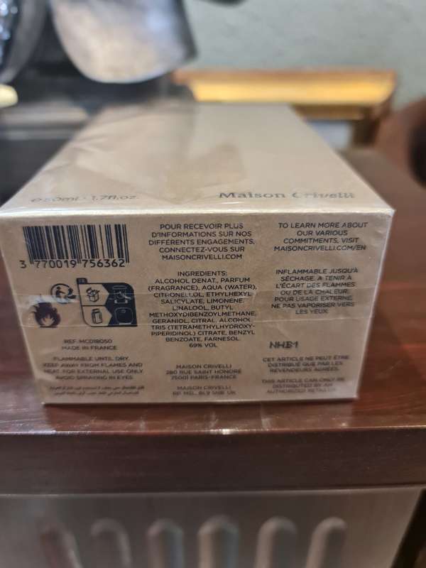 Maison Crivelli Oud Maracuja Extrait de Parfum