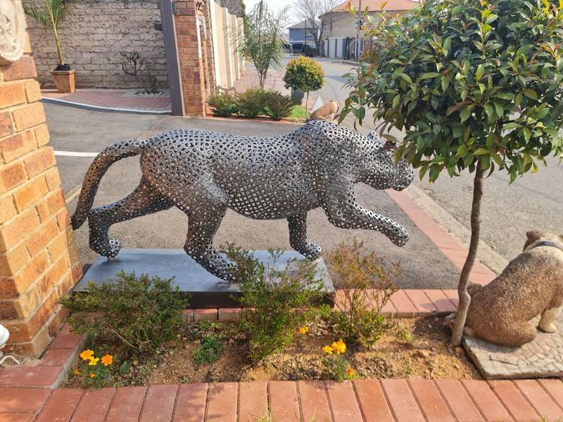 Life Size Leopard Metal Sculpture