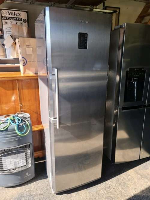 Samsung RR82EEIS Premium Upright Fridge