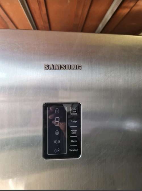 Samsung RR82EEIS Premium Upright Fridge