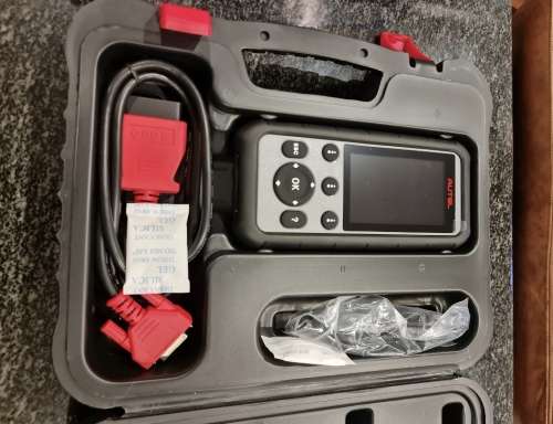 Autel MaxiDiag MD806 Pro Vehicles System Diagnostic Tool