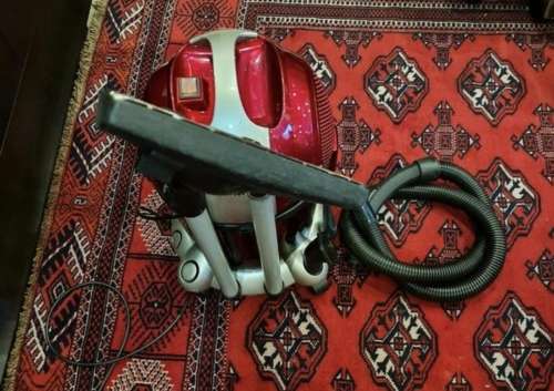 Genesis Hydrovac Plus Vacuum Cleaner