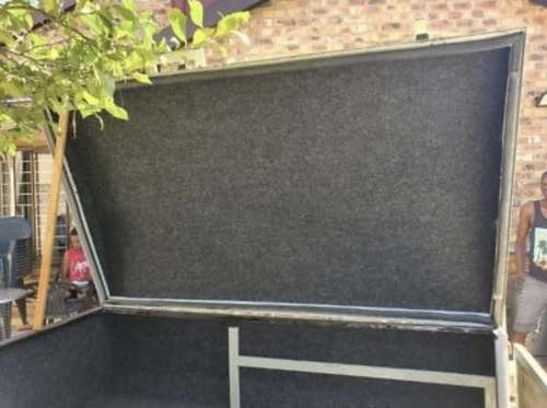 Rebuild Venter Trailer With Fitted Carpet And Slide In/Out Compartment