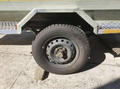 Rebuild Venter Trailer With Fitted Carpet And Slide In/Out Compartment