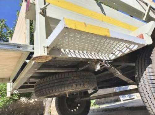Rebuild Venter Trailer With Fitted Carpet And Slide In/Out Compartment