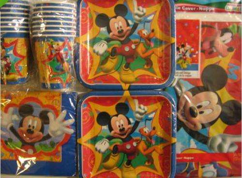 Mickey Mouse & Friends Party Kit for 16 (Imported)