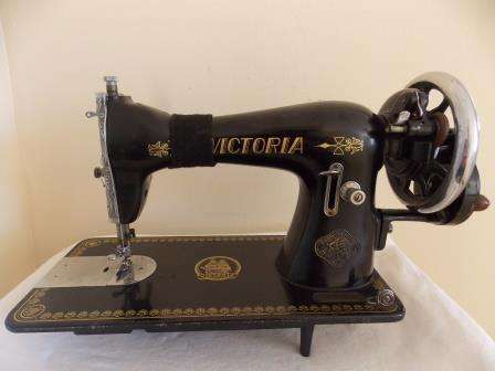 VICTORIA SEWING MACHINE IN ORIGINAL CASE