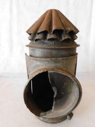 HAND HELD BOAT SIGNAL LANTERN