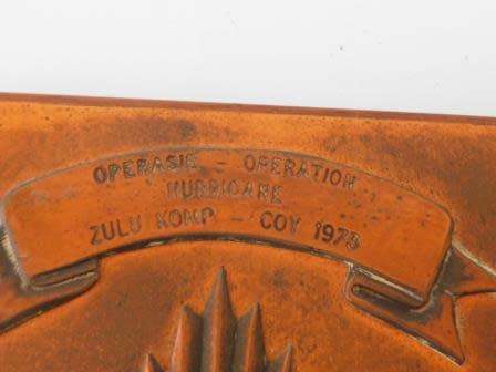 SA POLICE HURRICANE ZULU COMP COY 1973 FORT HENK KENDEYA COPPER AND WOOD PLAQUE