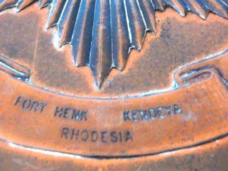 SA POLICE HURRICANE ZULU COMP COY 1973 FORT HENK KENDEYA COPPER AND WOOD PLAQUE
