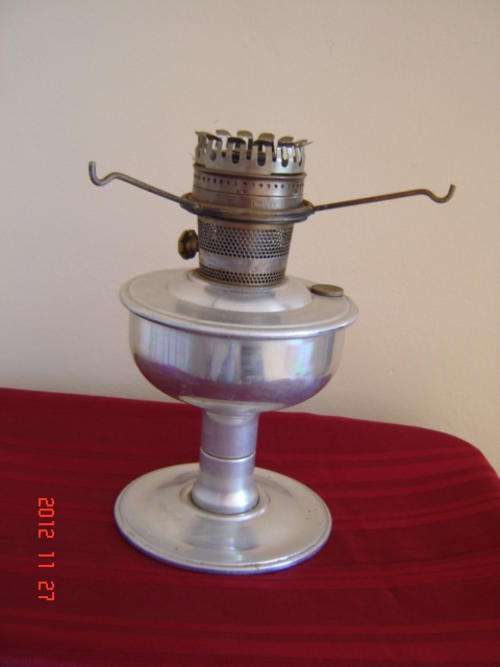 ALADDIN NO 21c KEROSENE LAMP MADE IN ENGLAND - ALUMINIUM AND COPPER