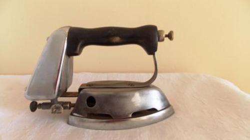 SUN FLAME PARAFFIN IRON MADE IN U.S.A.