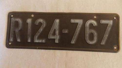 OLD SOUTH AFRICAN MILITARY NUMBER PLATE