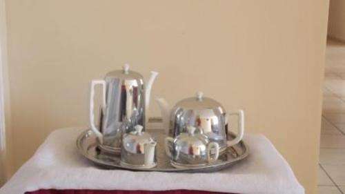 VINTAGE PORCELAIN COFFEE AND TEA POT WITH MILK & SUGAR BOWLS AND TRAY