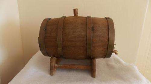OAK WINE BARREL - IDEAL FOR YOUR BAR COUNTER