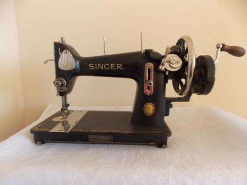 SINGER SEWING MACHINE