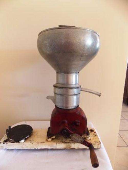 LISTER CREAM SEPARATOR GOOD WORKING CONDITION!!!!