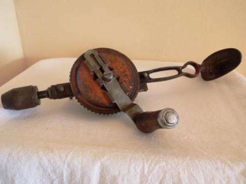 2 SPEED MILLER FALLS HAND CRANK DRILL NO 118 WITH WORKING LEVEL