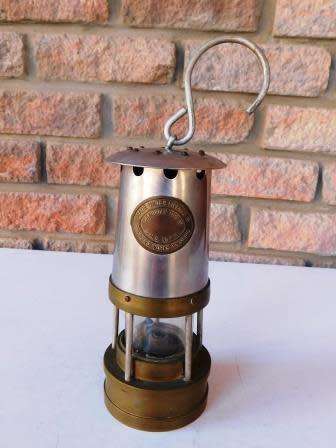 CAMBRIAN TYPE G2 MINING SAFETY LAMP G.M.E.  NO F11