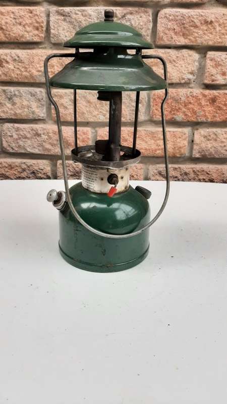 Coleman Parrafin Lamp
