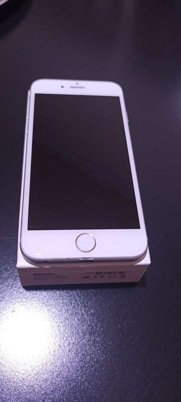 iPhone 6 || 16GB || Silver || Immaculate Condition || Don`t Miss Out