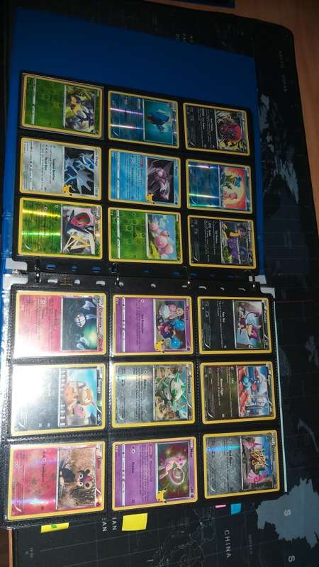 100 Pokeman Card Bundle - **Guaranteed Ultra Rare**
