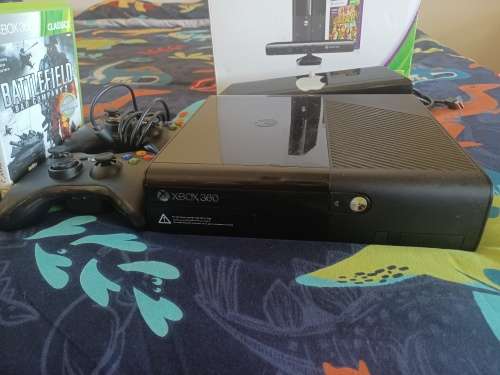 Xbox 360 with kinect plus 19 games