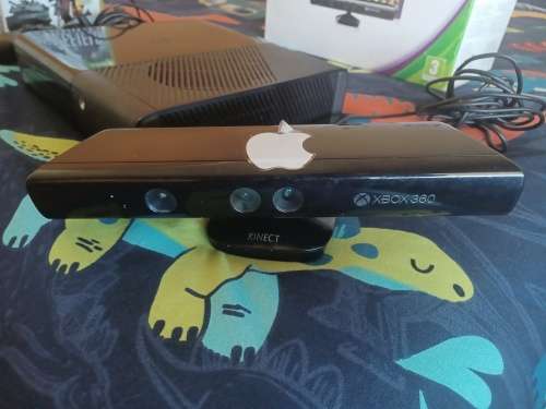 Xbox 360 with kinect plus 19 games