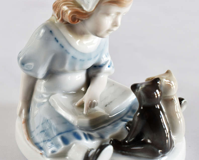 Rosenthal "Teddy Bear School" Figurine