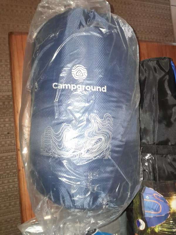 Discovery Camping Tent with sleeping bag and ground cover brand new