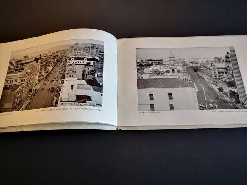 Twentyeight Views of Durban : Playground of South Africa by Lynn Acutt (photographer) ``SCARCE``