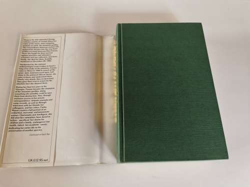 Woman in the Mists The Story of Diane Fossey and the Mountain Gorrilas of Africa by Farley Mowat