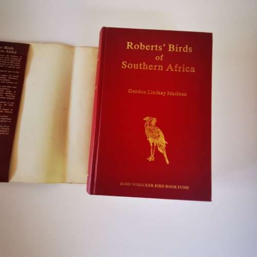 Roberts` Birds of Southern Africa by Gordon Lindsay Maclean