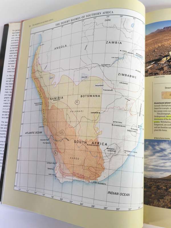 The Living Deserts of Southern Africa by Barry Lovegrove