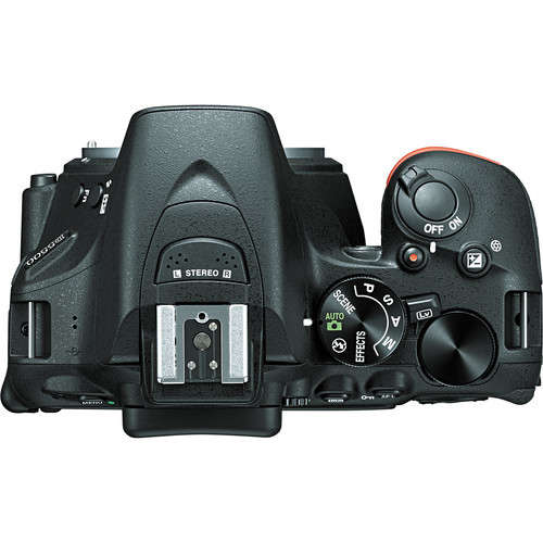 **Nikon D5500 24.1MP Digital SLR + NIKON 18-55mm f/3.5-5.6G ED II + BAG + 8GB MEMORY CARD