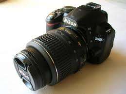 14.2MEGAPIXELS NIKON D3100 WITH 18-55mm LENS f/3.5-5.6 AF-S DX VR NIKKOR ZOOM LENS