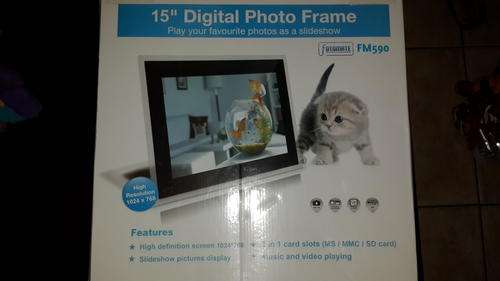 Digital photo frame Fotomate 15'' Brand New FM590
